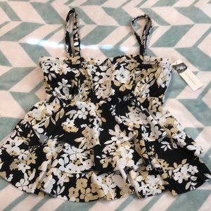 Jaclyn Smith swim tank